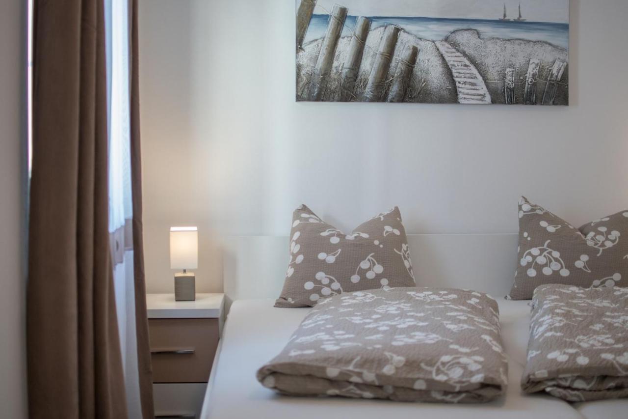 Lavanda House With Apartments บูเย ภายนอก รูปภาพ